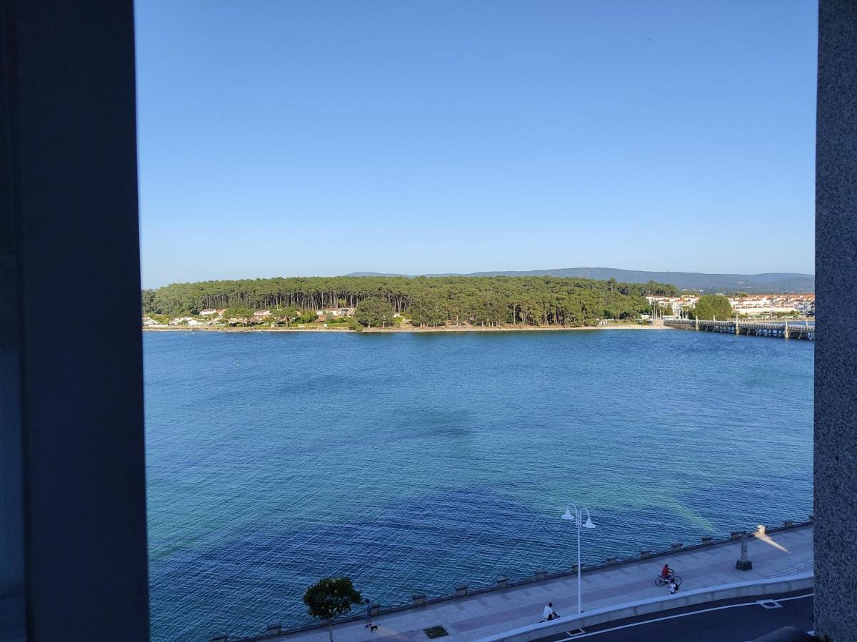 Apartamento O Grove Centro con vistas a La Toja Exterior foto